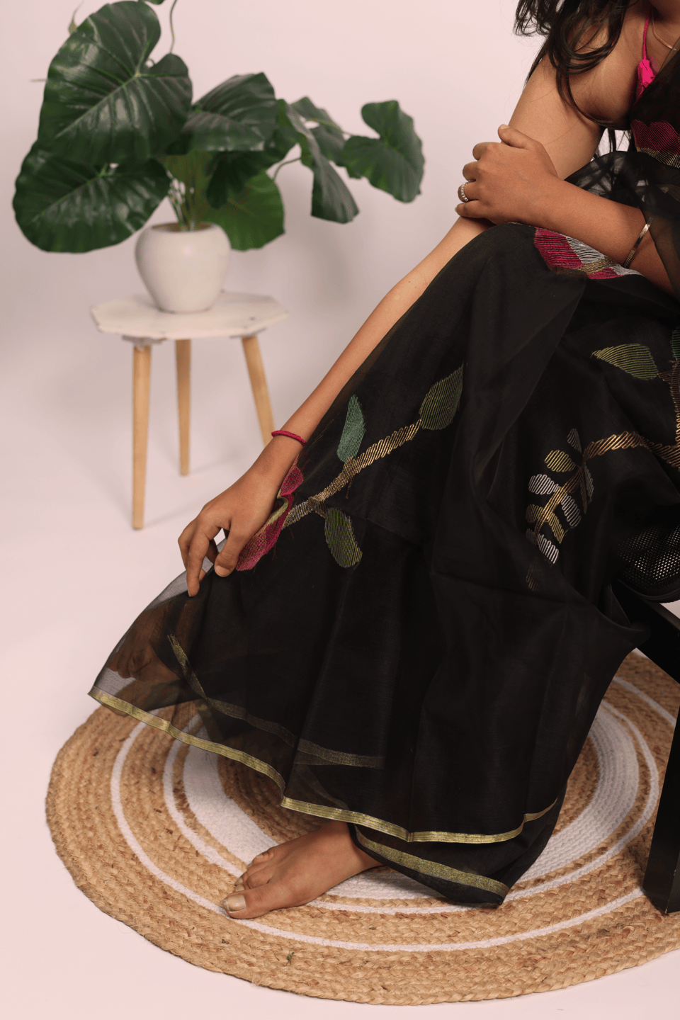 Muslin Silk Floral Jaal Saree