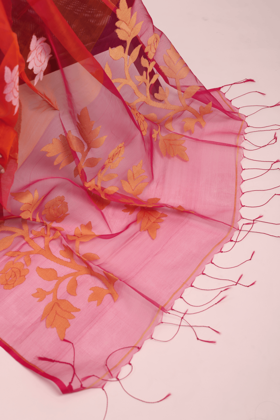Handwoven Matka Muslin Saree