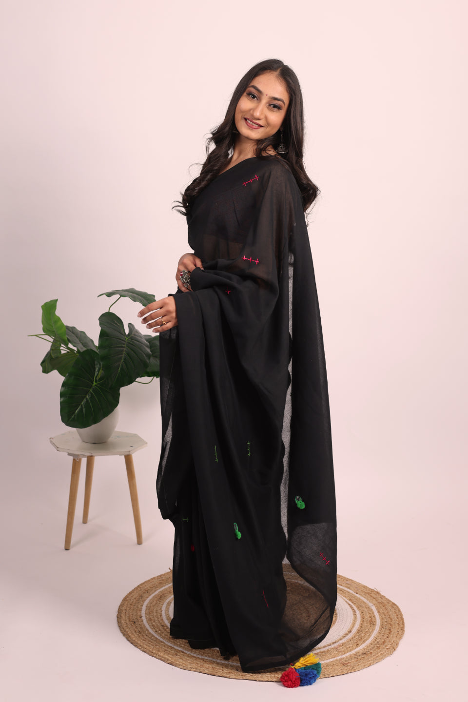 Malmal Cotton Hand Embroidery Work Saree