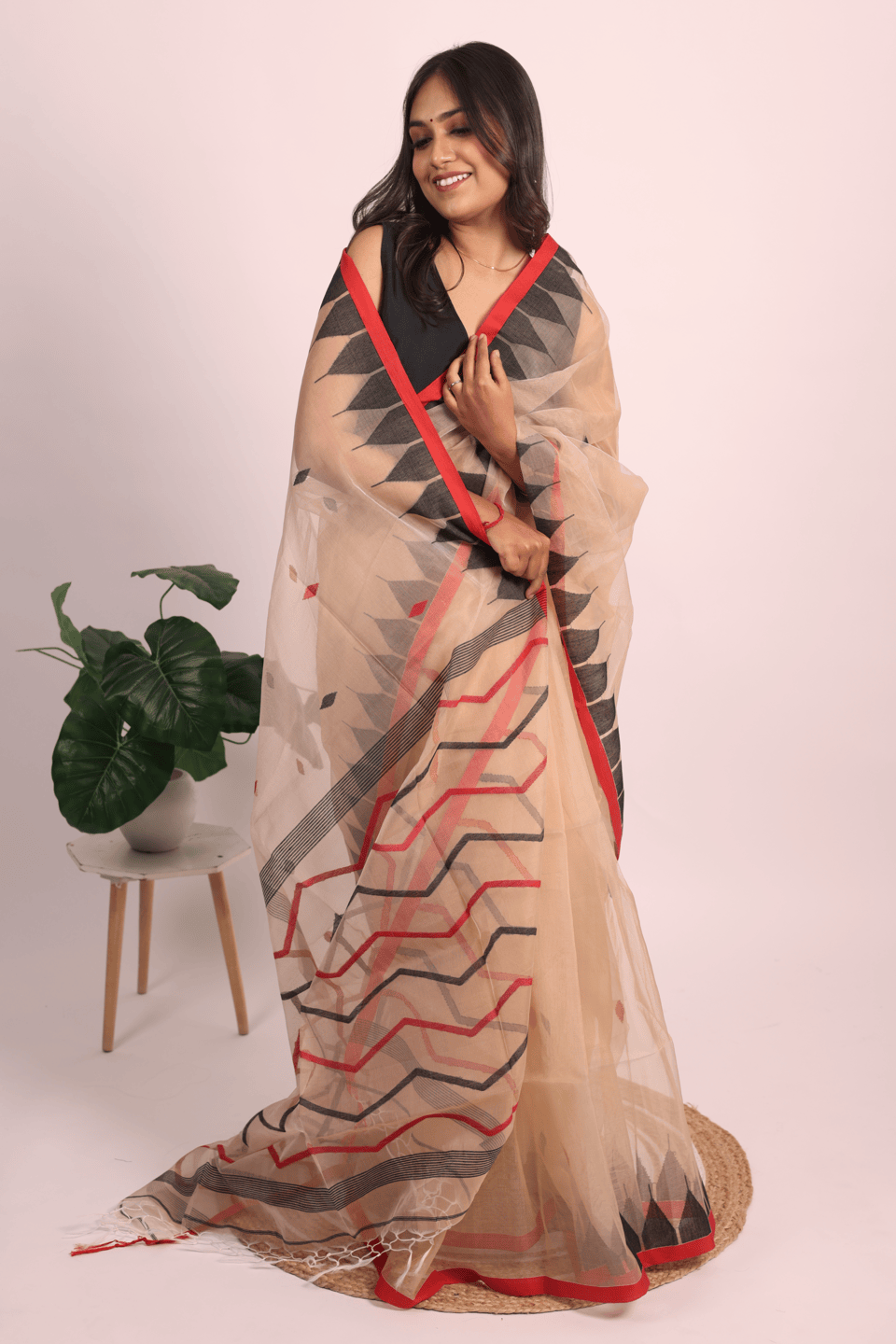 Muslin With Thread Hand Woven Saree