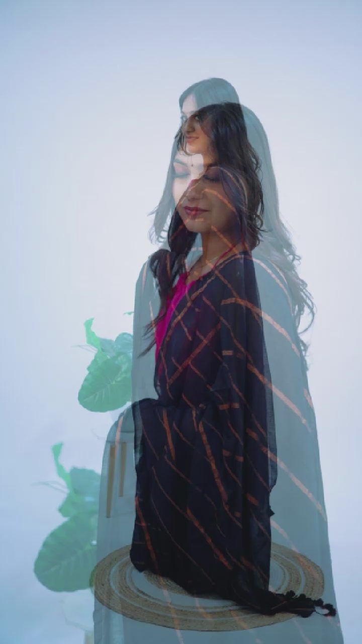 Malmal Cotton Zari Stripes Weaving Saree