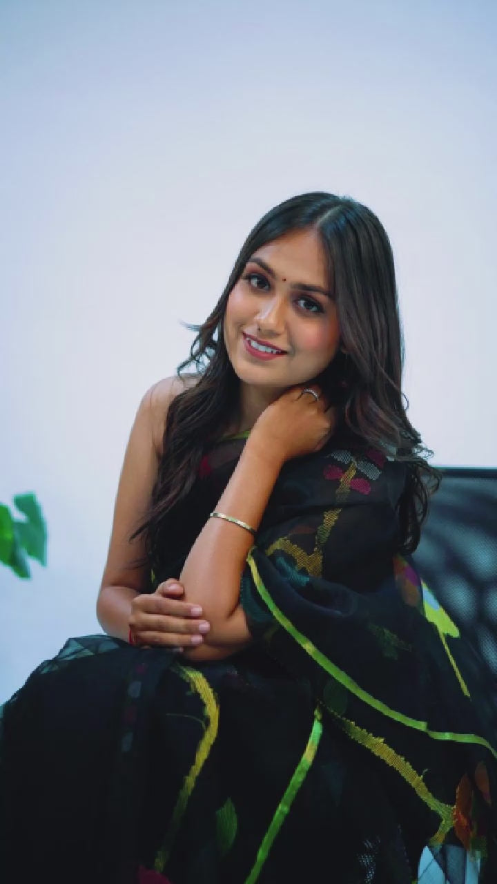 Muslin Silk Floral Jaal Saree